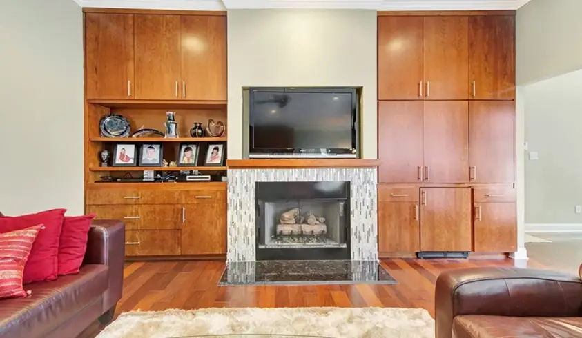 fireplaceRoom